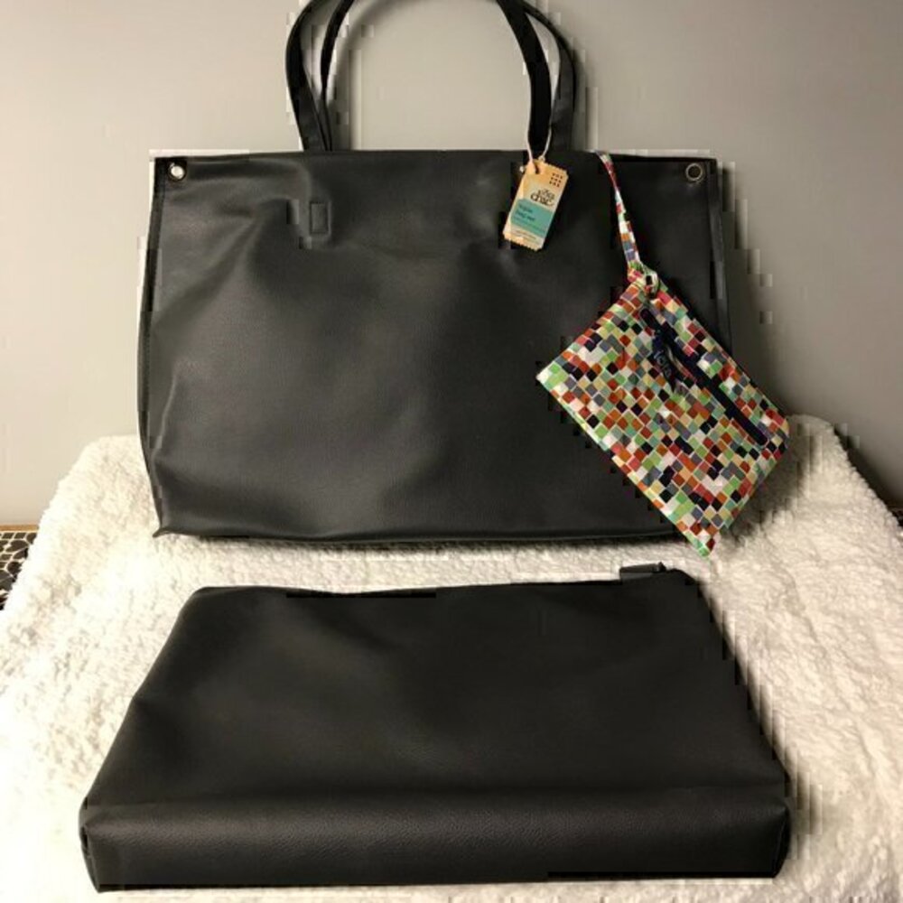 Iota Chic "Mosaic" 3-piece Tote Travel Bag Set Black Exterior